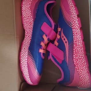 Saucony girls shoes